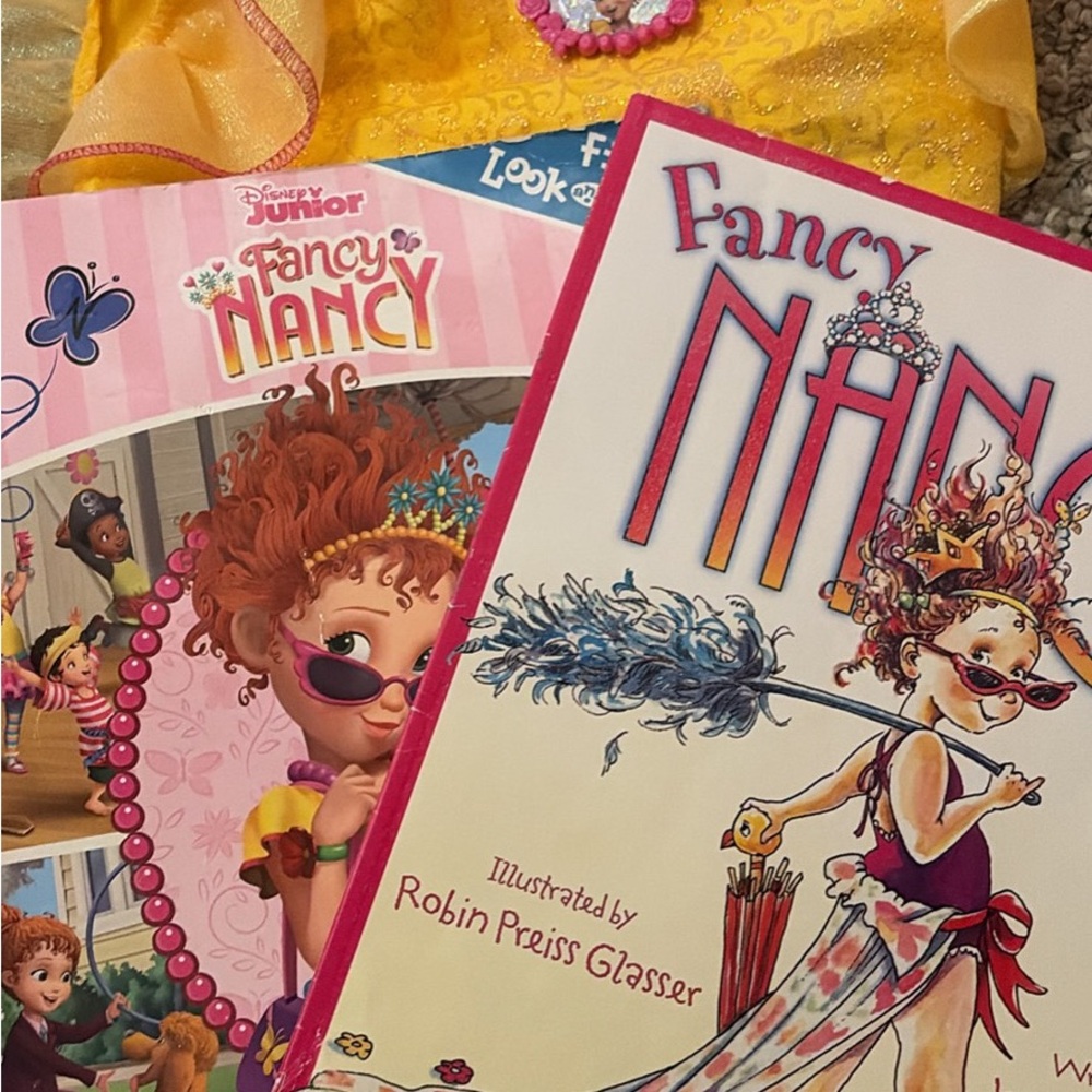 Fancy Nancy Kids Book Set of 2 and Pink & yellow costume dress 3/4T